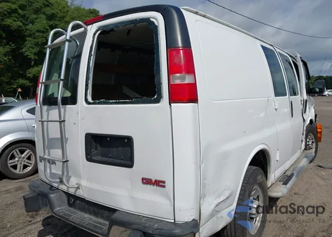2016 GMC Savana Work Van z USA, uszkodzony, nr VIN 1GTW7AFFXG1902053